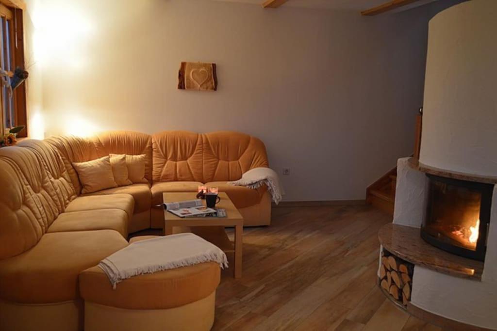 Ferienhaus Sonnenblick Entspannung Mit Sauna Kamin Und Balkon ゾンネベルク エクステリア 写真