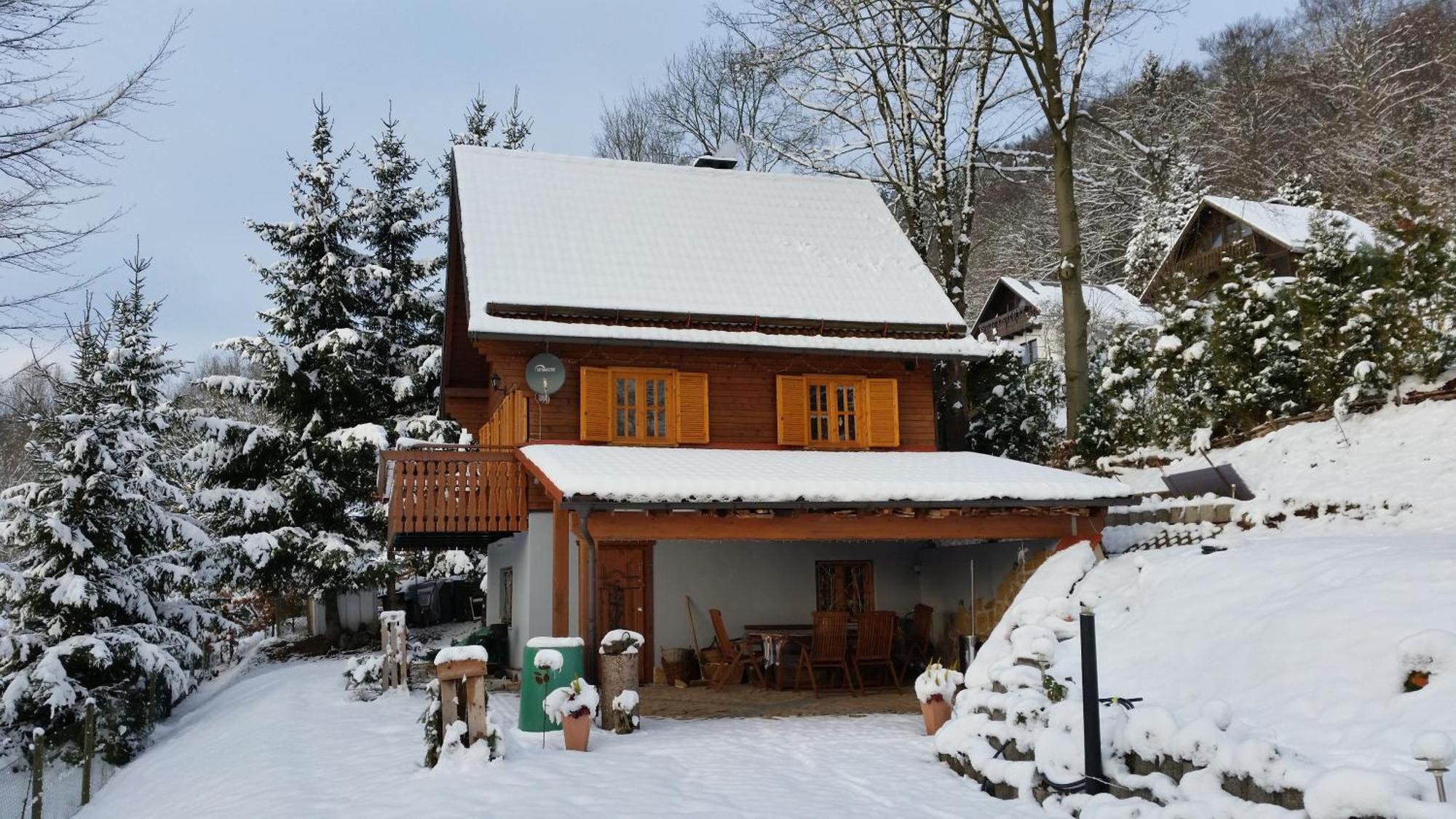 Ferienhaus Sonnenblick Entspannung Mit Sauna Kamin Und Balkon ゾンネベルク エクステリア 写真